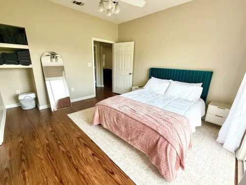 The Little Lyla House - Cute home in Waxahachie on almost an acre!