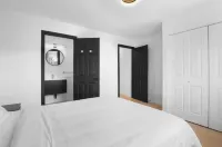 Stylish 4BR House close to DT