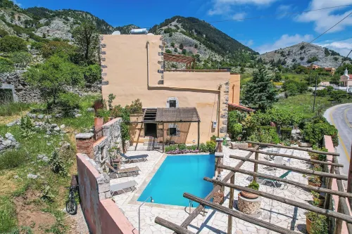 Villa Nostos Hotels in Sfakia