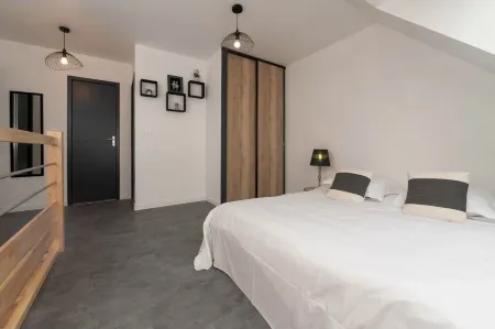 MA Bro - Erdivines - House 8 Persons + 1BB - Swimming Pool 7 X 3,5 Отели в г. Эрдеван