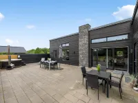 "Weike" - 950m to the Fjord Hotels in Tarm