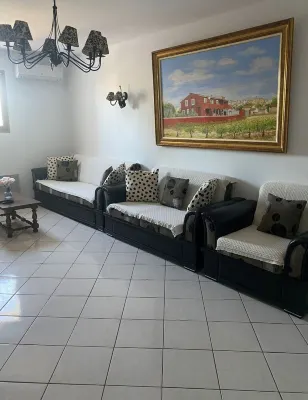 Grande Villa Avec Piscine Caromb Hotels in Caromb