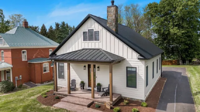Brand new home in Historic Harpers Ferry - Barrel Sauna - Fire Pit - Luxury!