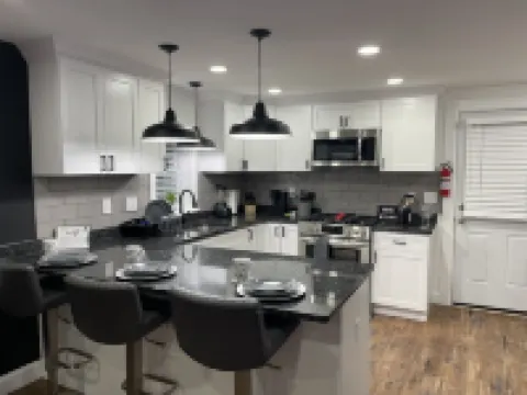 Rutgers University, Dream Mall, NYC 拉威酒店