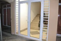 Cozy 2-bedroom apartment in welcoming Flic en Flac with WiFi, AC, close to beach