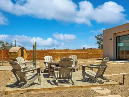 Serene Desert Escape - Pool, Spa, Sauna, Fire Pit & More in a Stunning New Home!