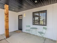 Adventure on Historic Route 66! Brand new renovation! Hotels in Laclede County