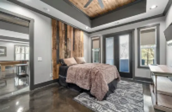 Helen TreeTop Lodge:  Rustic Luxury/Breathtaking Views/Ultimate Amenities