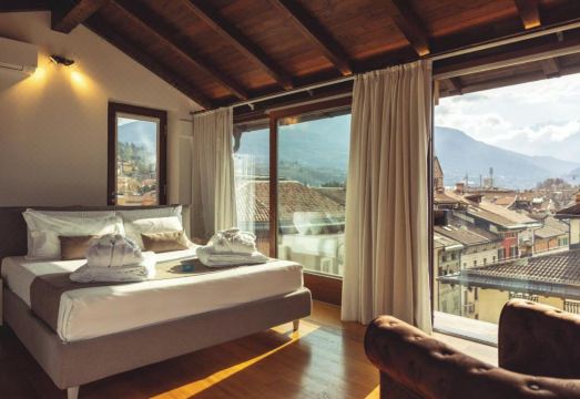 하트 오브 트렌토 럭셔리 하우스