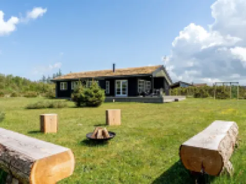 "Ljupco" - 950m from the sea Hoteles en Saltum