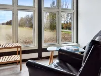 "Hughlek" - 1.5km from the Sea