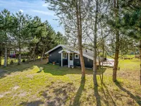 "Akseli" - 800m from the Sea - parking