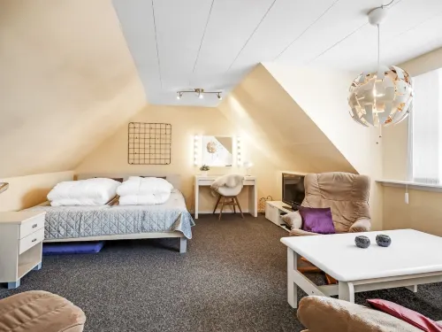 "Veronica" - 700m from the Sea