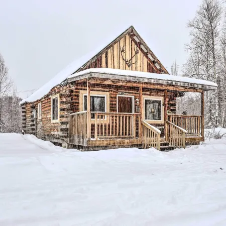 'Snowshoe Cabin' w/ Gas Grill: Fish & Hike!