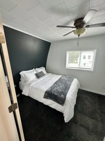 Charming 1-bedroom house in charming Calumet with AC