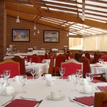 Hotel II Castillas Ávila Отели рядом с достопримечательностью «City Hall»