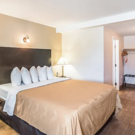 Quality Inn & Suites Near Downtown Bakersfield