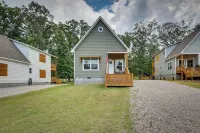 Counce Vacation Rental w/ Private Deck: Near Golf! - 3 estrellas