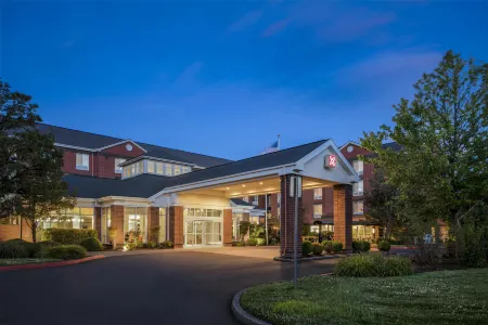Hilton Garden Inn Corvallis Отели в г. Филомат