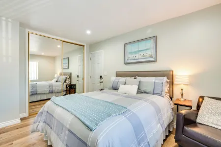 Cozy Simi Valley Studio < 10 Mi to Hiking & Golf Отели рядом с достопримечательностью «Президентсткая библиотека Рональда Рейгана»