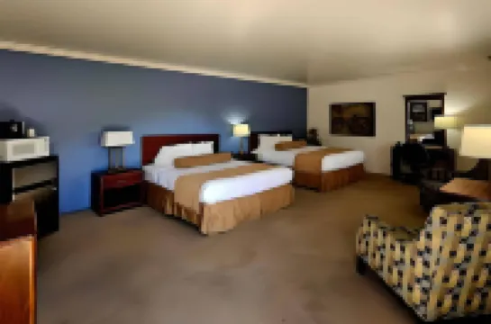 Econo Lodge Inn & Suites Vernal Near Dinosaur Monument