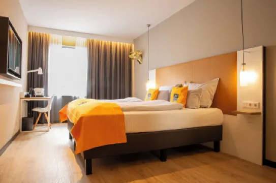 Holiday Inn - the niu, DAIRY HAARLEM by IHG