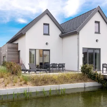 Holiday Home Near North Sea Beach, Breeduyn
