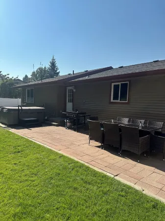 Updated Spacious Home and Hot Tub