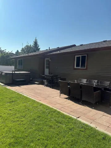 Updated Spacious Home and Hot Tub