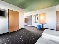 โรงแรม B&B วิลเฮล์มฮาเฟน - ที่มีที่จอดรถ