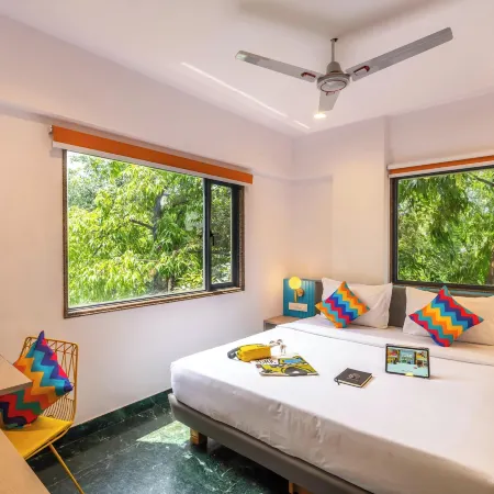 goSTOPS PLUS Udaipur Gulab Bagh