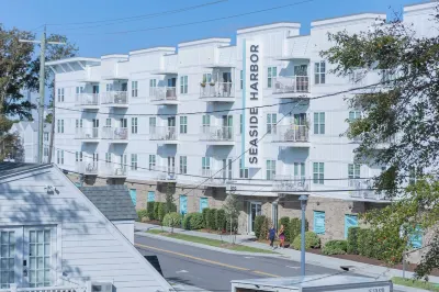 Vibe District Family Condo, 3 Blocks to Beach 그롬멧 아일랜드 공원 주변 호텔