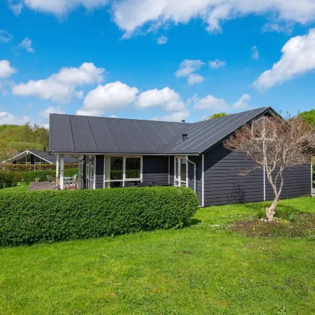 12 person holiday home in Aabenraa-By Traum