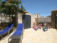Casper, second home Comfortable Vacation Home Hotels in Els Poblets