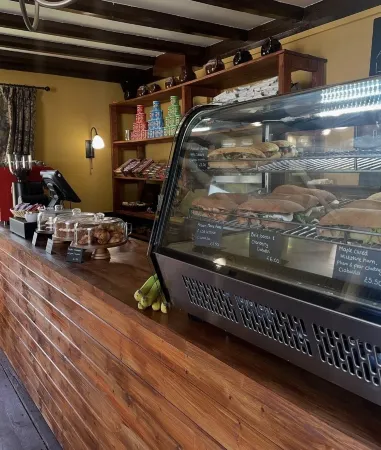 The Red Lion Whittlesford Отели рядом с достопримечательностью «TWI Ltd»