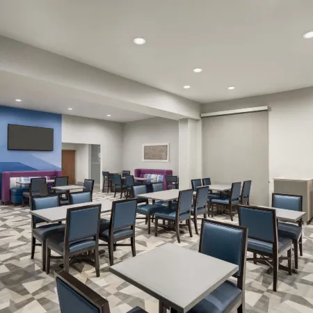 Holiday Inn Express DUMFRIES by IHG