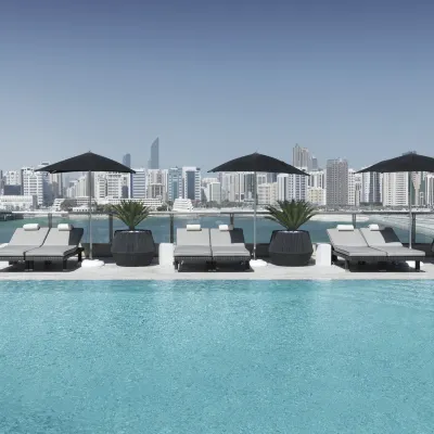 Four Seasons Hotel Abu Dhabi at Al Maryah Island Hotel dekat Museum Louvre Abu Dhabi