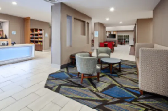 ฮอลิเดย์ อินน์ เอ็กซ์เพรส แอนด์ สวีทส์ ทูลาเร บาย IHG