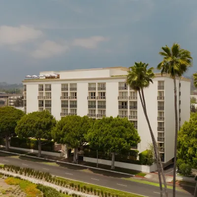 L Ermitage Beverly Hills Hotels near Playboy Mansion