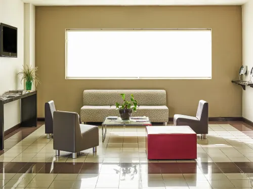 Ibis Monterrey Valle Photos