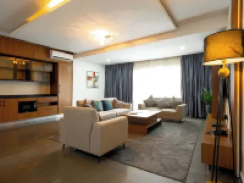 Cologne Residence Hotels in Jabi