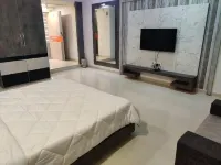 The Grand Takshak Hotel Hotels in Mehsana