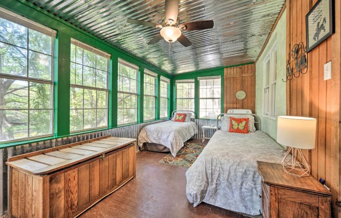 Wimberley Home on Creek and Close to Downtown!
