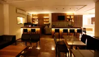 Alexakis Hotel & Spa - bar