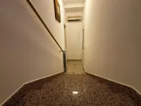 Cozy Villa with Garden Near the Sea