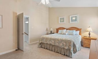 Creekside Getaway Stay for 8