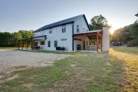 New Home, Short Walk to Lake Texomas Sandy Shores - 4-Star