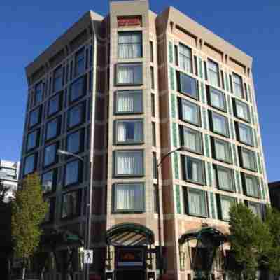 白玉蘭及温泉酒店 Hotel Exterior