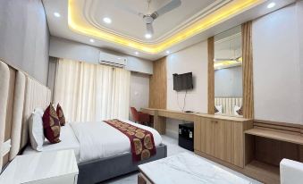 Hotel Mandakini Shri Sadhna