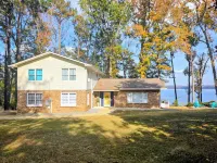 "TRANQUILITY"A LAKEFRONT RETREATON LAKE EUFAULA Hotels in Eufaula